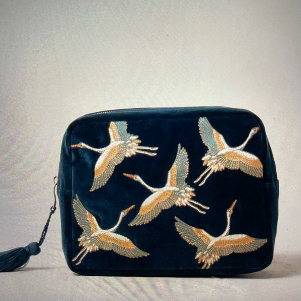 Elizabeth Scarlett Cranes Wash Bag - NWT